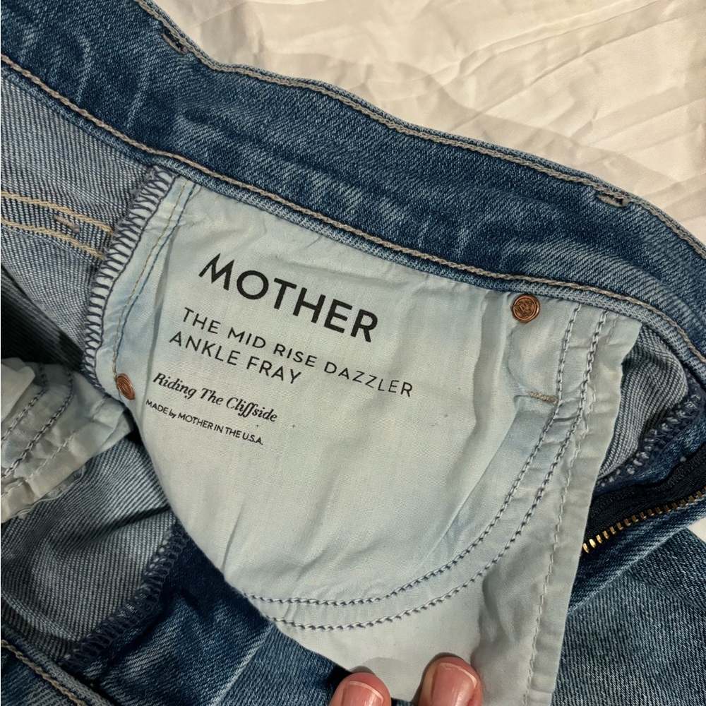 MOTHER Mid Rise Dazzler Ankle Fray Jeans - Light Blue / Medium Blue